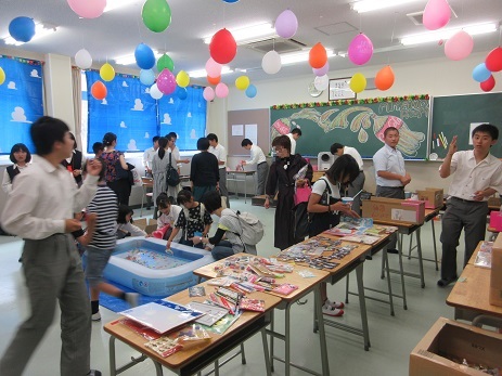 高校の文化祭の楽しみ方！人気の出し物からクラT、会場装飾まで！2024年4月25日- エキサイトニュース