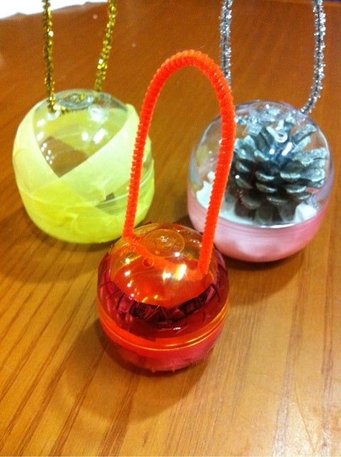 保育 ガチャガチャカプセル工作 起き上がりこぼしで遊ぼう～簡単な作り方と集め方あつまれ！せんせいのこども園