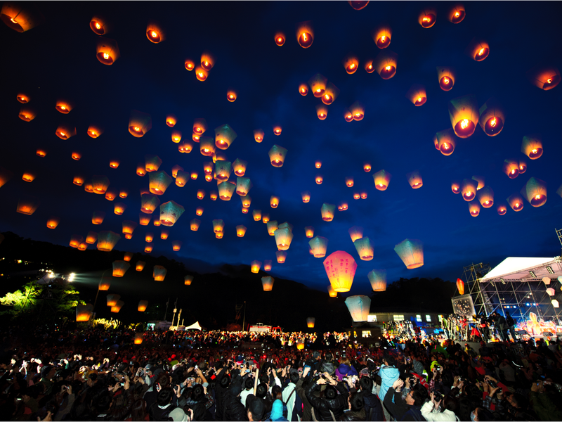 台湾ランタン祭り「平渓天燈節」！新北市平渓の夜空を彩る魅惑のフェスティバル特集TapTrip