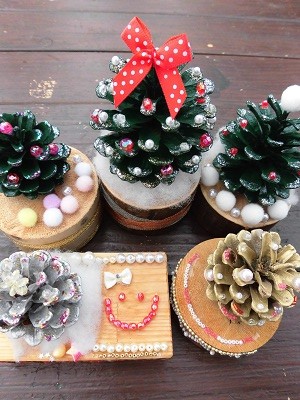 ハンズ博多店博多店 松ぼっくりでつくるクリスマスツリー2023 11 25 土 〜26 日- HANDS DO - ハンズ