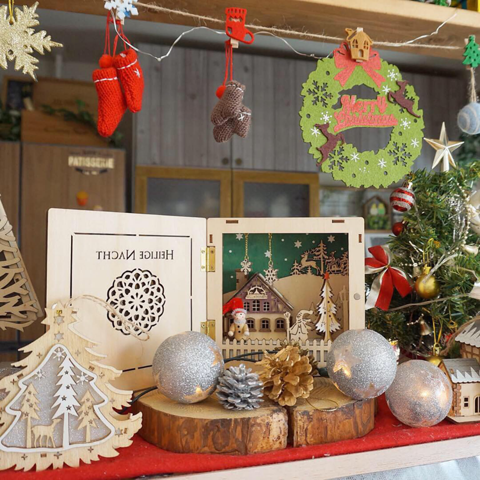 AmazonTAORAYO 12枚セット クリスマスの靴下 クリスマス 3D 立体 靴下 クリスマス プレゼント用 靴下 クリスマスブーツクリスマスストッキング サンタブーツ キャンディ靴 サンタクロース 雪だるま 熊 トナカイ クリスマス ソックス クリスマスツリー飾り