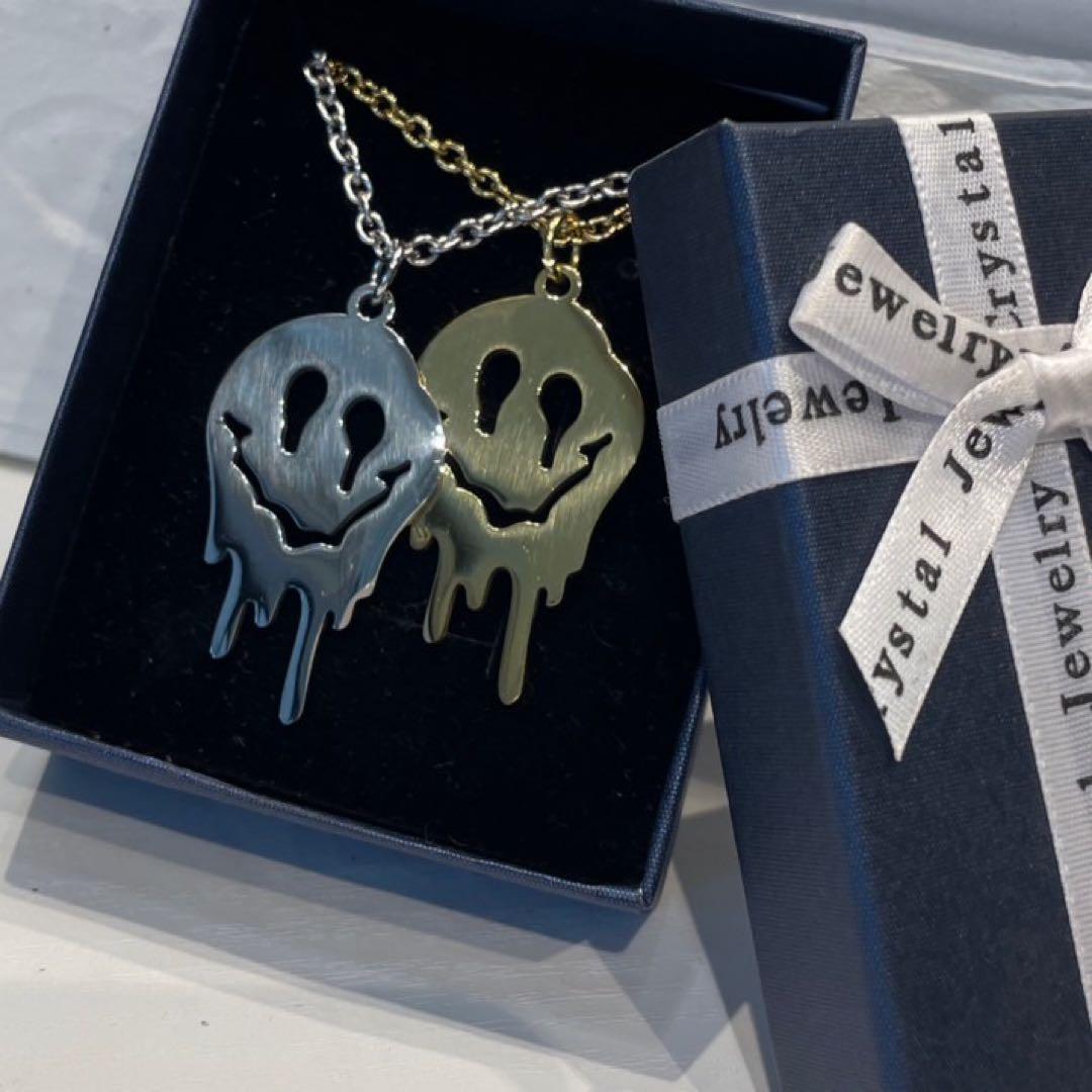 ハロウィン ヤード カップル オーナメントハロウィン 花婿花嫁 屋外オーナメント赤い目のカップルゴースト置物 不気味な屋 ハロウィン 衣装仮装 カップル ペアルック 神父 修道女 シスター 海賊 パイレーツ 花嫁 花婿 吸血鬼 魔女 魔法師 ウィザード コスプレ