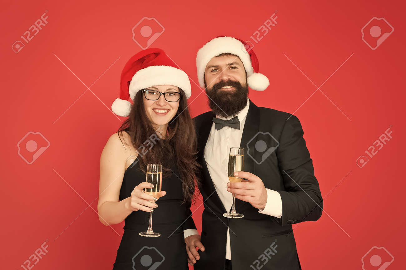 クリスマスパーティーをする日本人カップル264293769 の写真素材 - アフロ