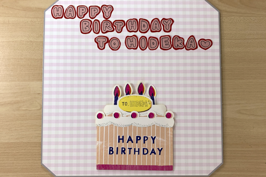 寄せ書きカードを色紙の代わりに！チキュウグリーティングス