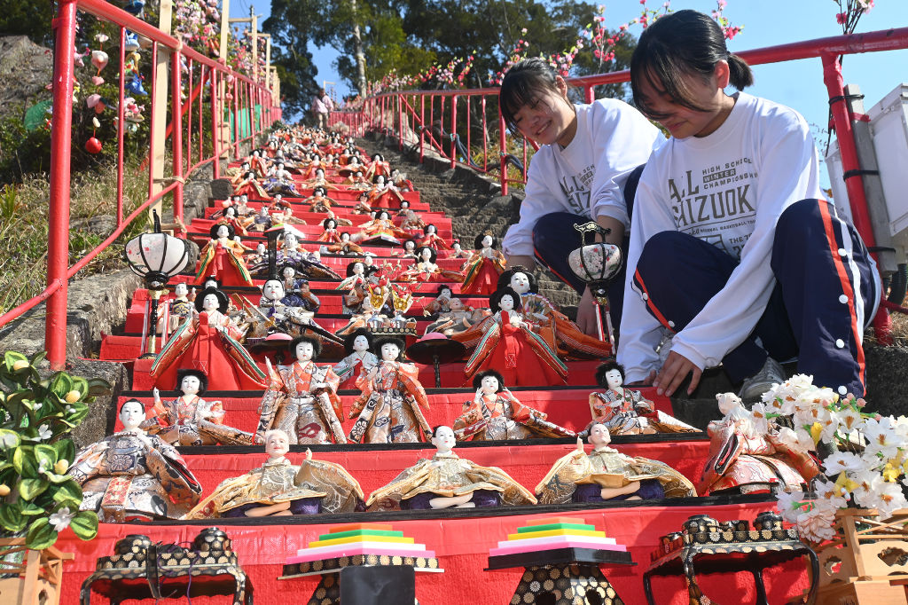 伝統的な雛人形 ひな壇飾り 五人飾 久月 ケース飾り ひな人形 親王飾