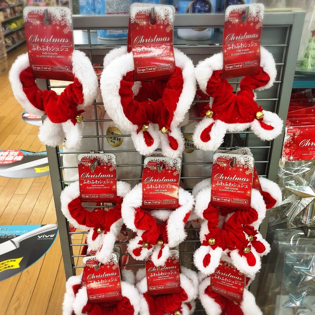 ダイソークリスマスグッズ2024 とアレンジ方法をご紹介♪ おすすめ商品はDIYにも使えるLEDライト！イルミネーションライトの色やサイズ、長さはどのくらい？飾りや雑貨、包装も豊富☆雪見日和