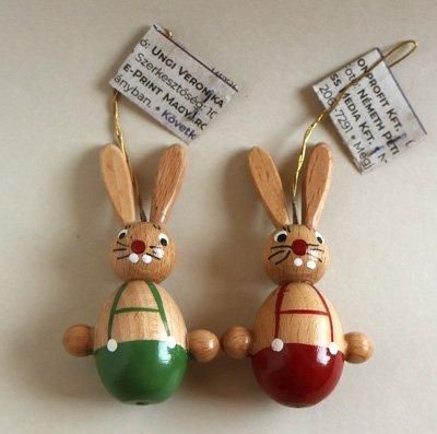 小さなイースターバニーのお人形