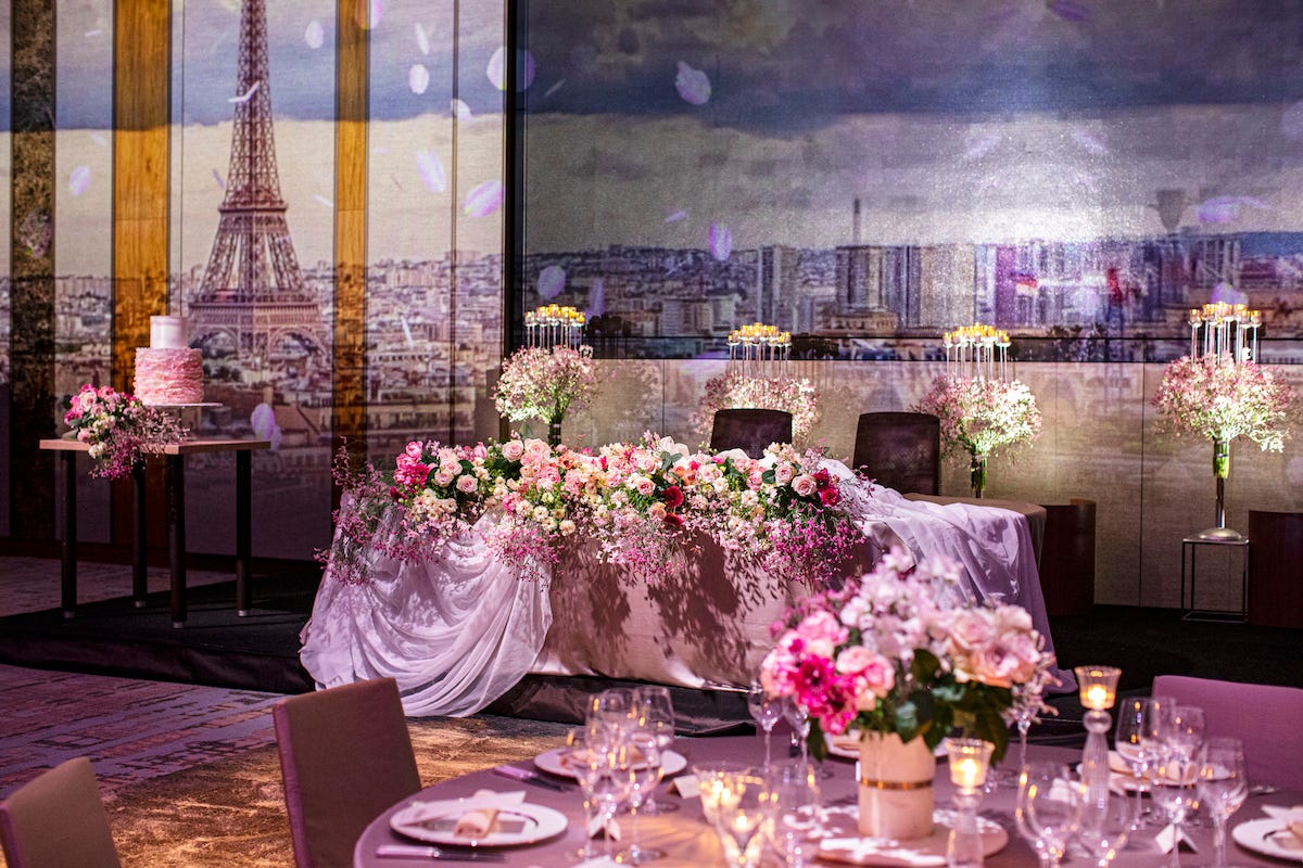 ウェディング メインテーブル 高砂 装花