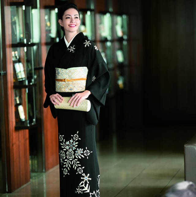 雪輪柄の魅力と季節感：冬だけじゃない着物コーディネートの楽しみ方 着物 柄 雪輪 季節