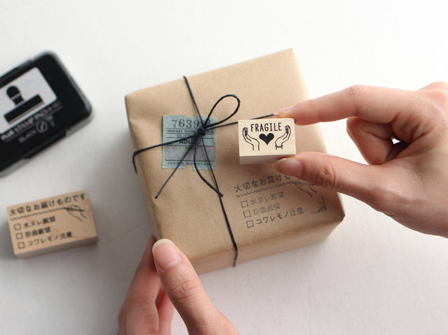 ピローボックスの作り方！ハガキサイズ厚紙を折ればギフトBOXにラッピングの方法All About