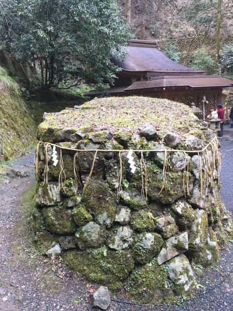 陰陽師に憧れて京都旅 その１ ドタキャンされて怒りのままに「丑の刻参り」の聖地へさかもん ミートテック常備
