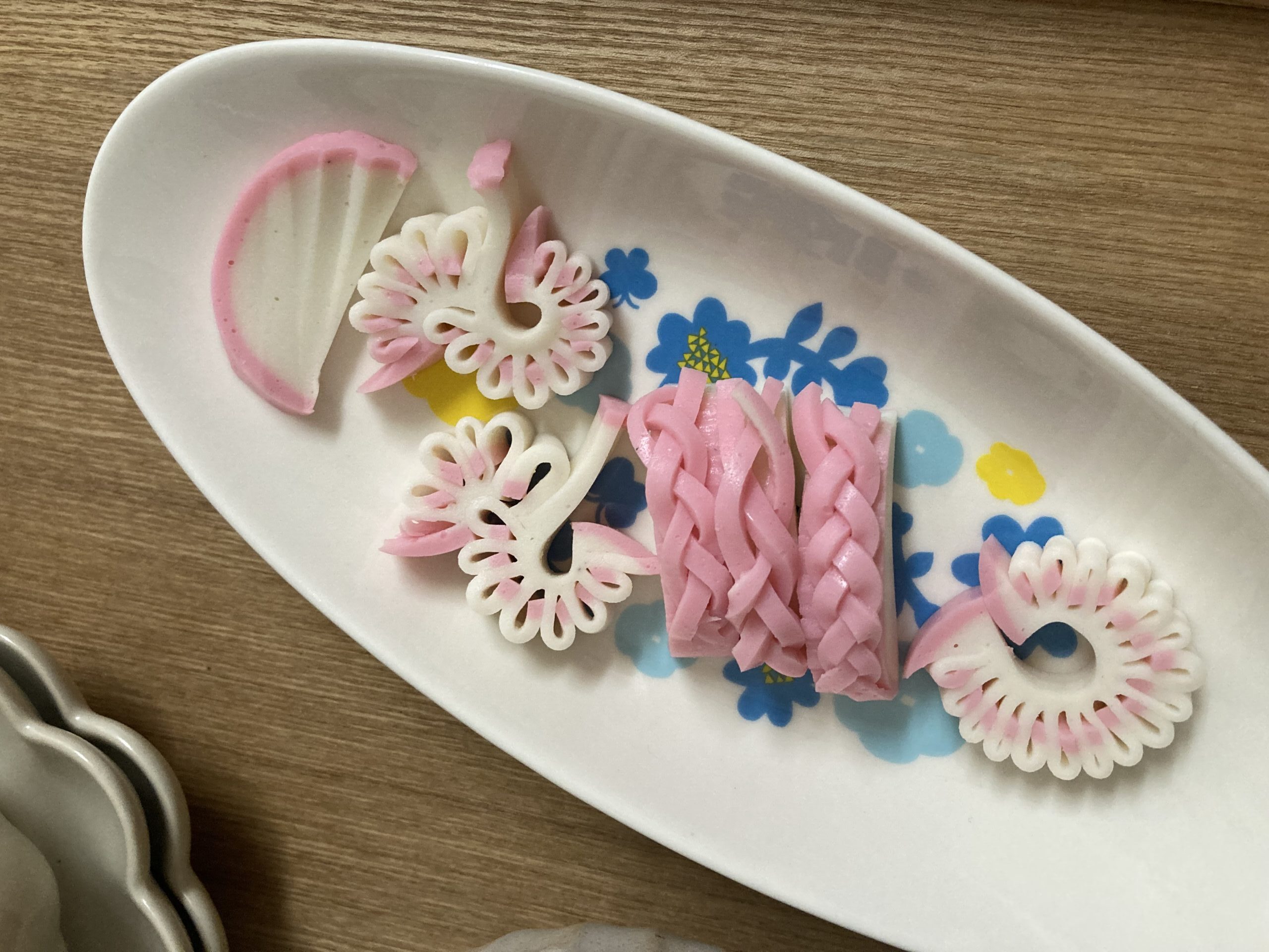 お食い初めの飾り付けは？鯛や部屋の飾り方を紹介 手作りの方法もmilpoche