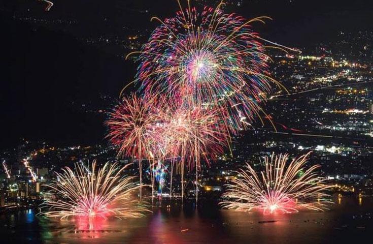 スターマイン」の意味は何？由来や言い換えを紹介！ Kimini英会話