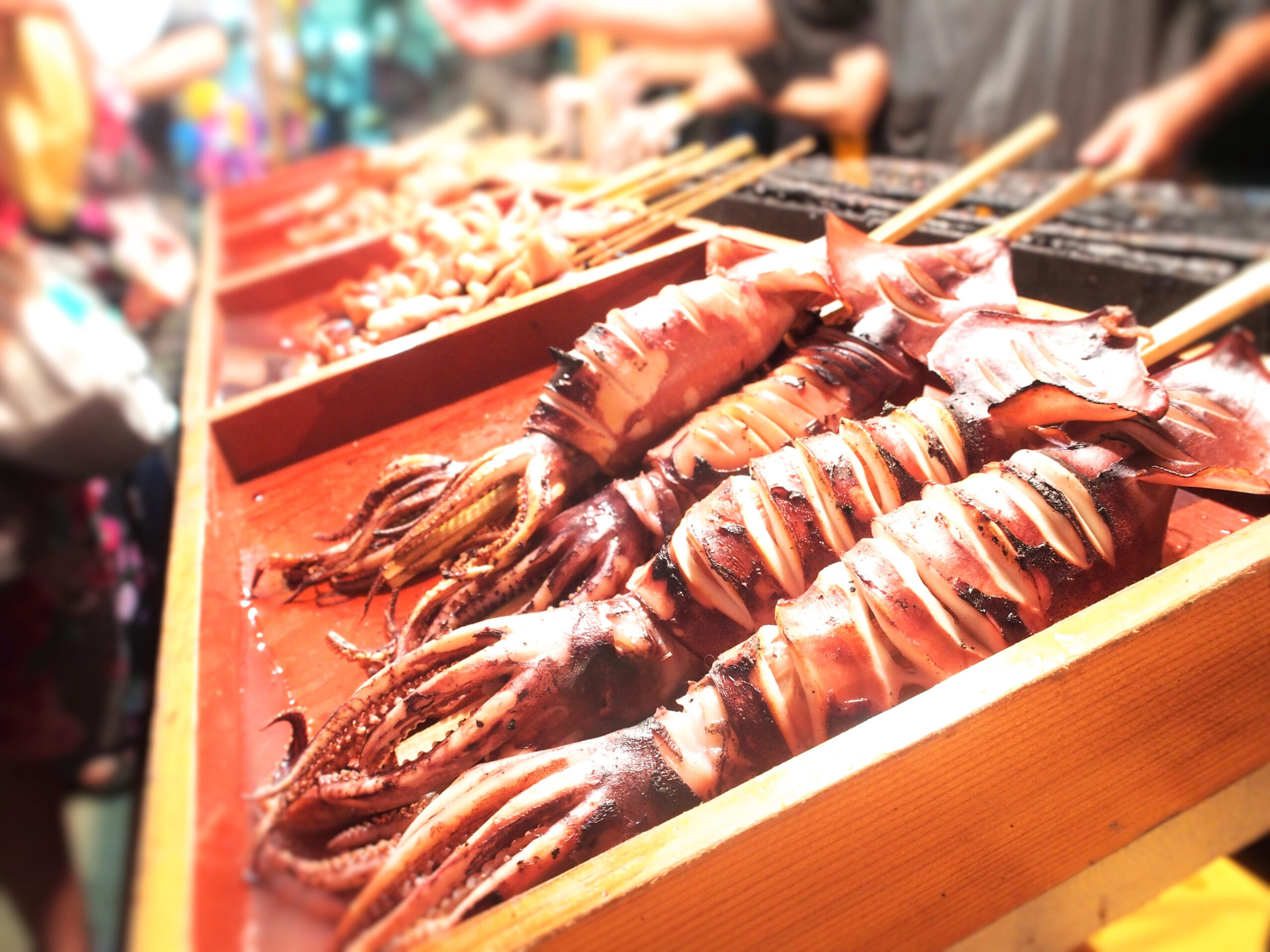 花火大会の持ち物リスト！必需品からあると便利なものまで解説 - 2025花火大会ナビ