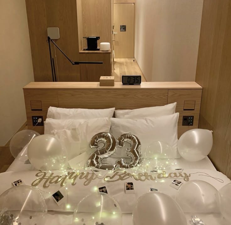 イルミネーションライト 誕生日飾り付けのおすすめ商品とおしゃれな実例RoomClip ルームクリップ