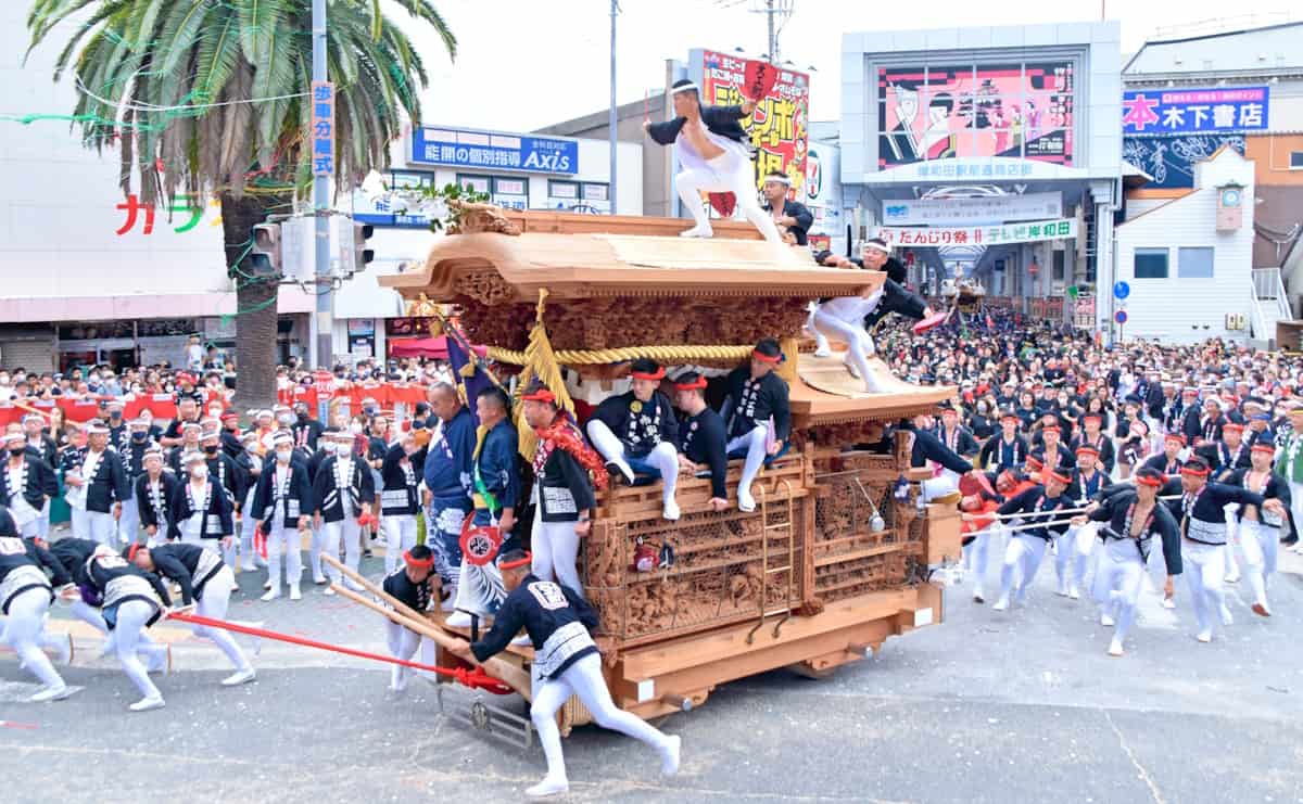 大阪岸和田だんじり祭り丸玉運送グループ東海・関東・関西エリアの物流企業