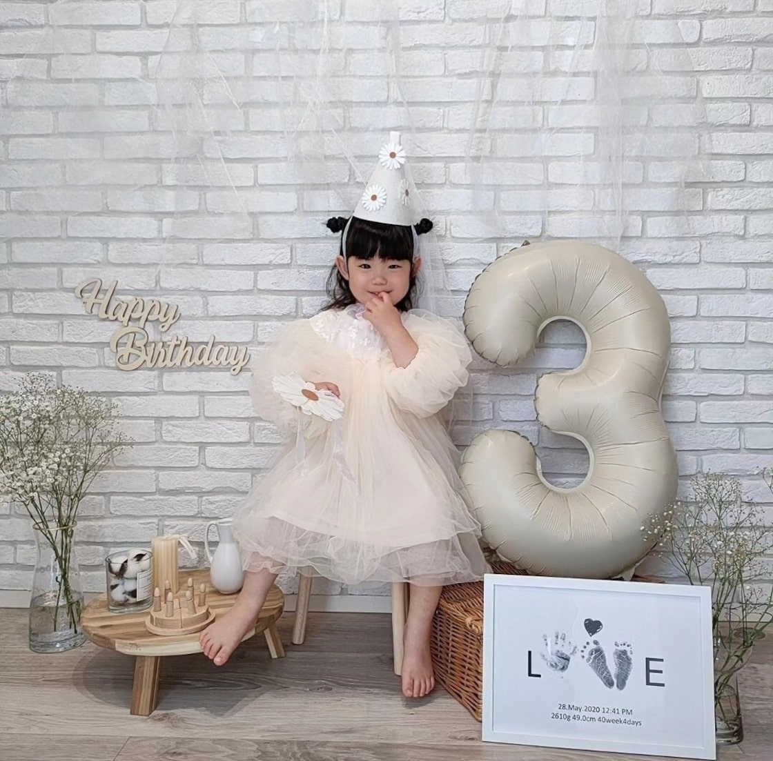 ハッピーバースデーシルクハット～変身グッズ・かぶりもの・かつら・カツラ・マスク・キャップ・帽子・仮装・変装 パーティ雑貨とイベントグッズ