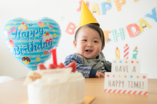 自宅で誕生日会をする時に準備しておきたい！壁を飾り付ける小物アイデア♪OurPhoto写真部