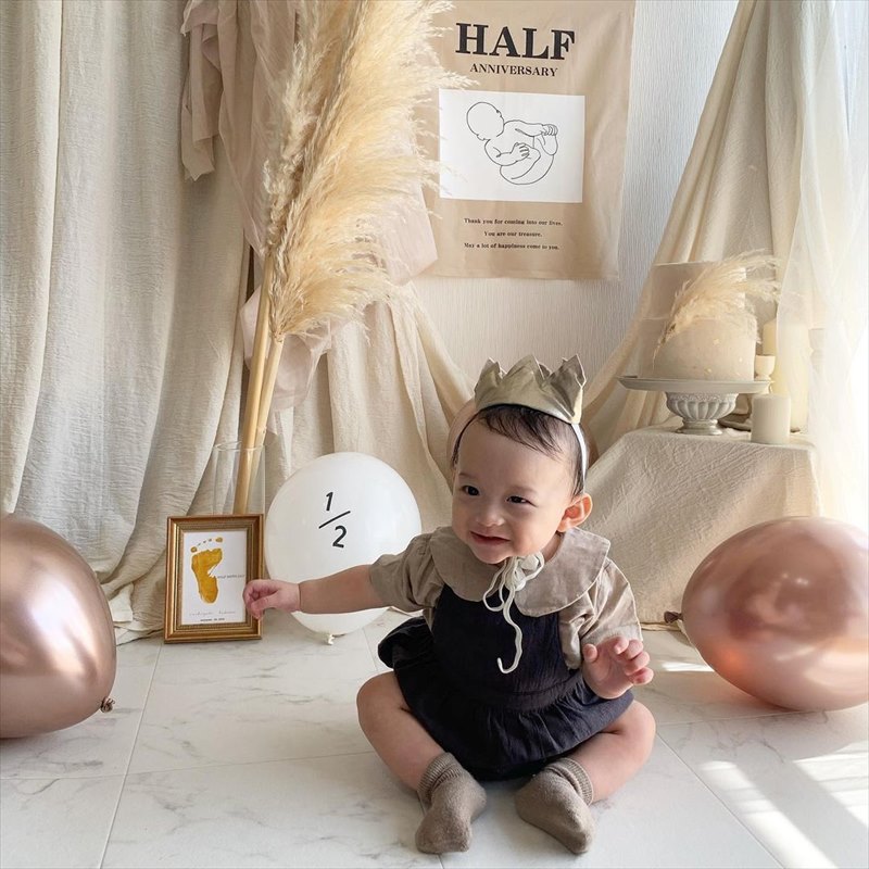 CHILLCOHチルコ ハーフバースデーロンパース 名入れギフト誕生日ベビー服生後6ヵ月70・75・80サイズ白