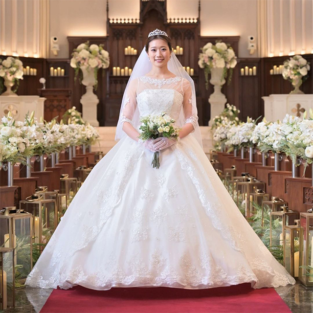 ウェディングドレス・カラードレスのレンタルならザ・ドレスショップ