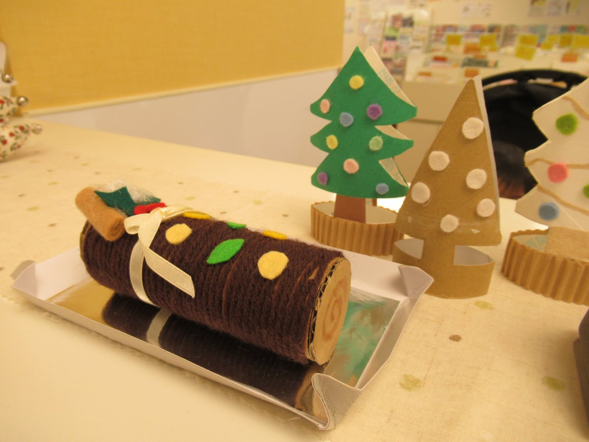 トイレットペーパーの芯deクリスマス飾り オーナメントサンタ人形