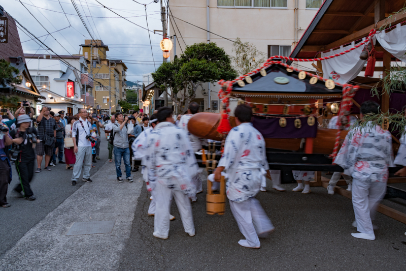 5年ぶりの復活「どんつく祭」で、夜中に美女が絶叫していた件 会社で見ちゃダメ！ 株式会社オマツリジャパン