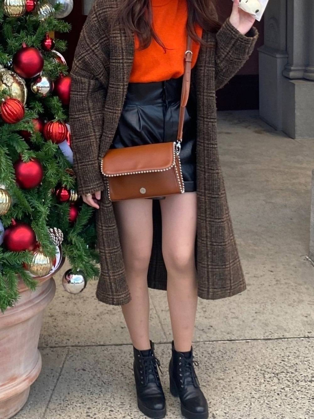 もう完全冬だね☃❄最近寒すぎ〜 冬のクリスマスの雰囲気 1番好き〜🎄冬コーデ 沖縄旅行 沖縄 アメリカンビレッジアメリカンビレッジ沖縄 冬 の沖縄 クリスマスツリークリスマスマーケット クリスマスコーデ