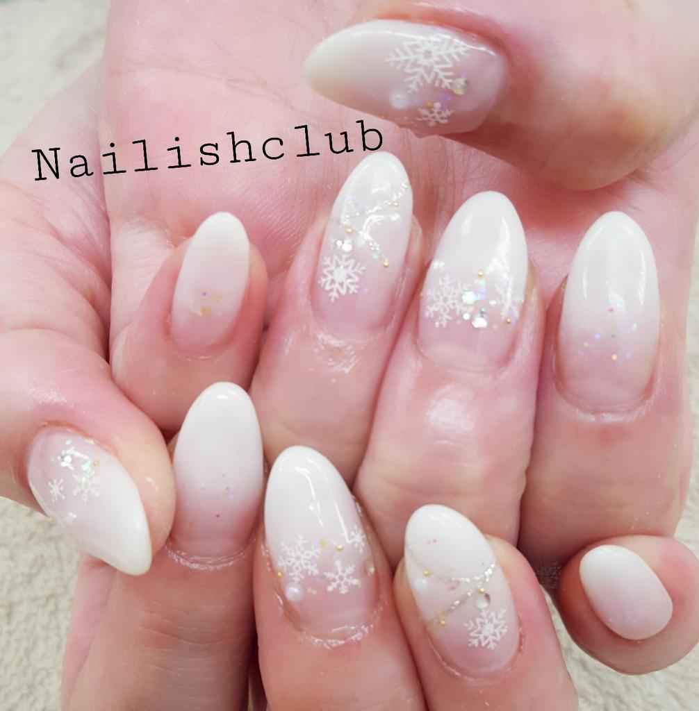◎ ホワイトネイル 雪の結晶 冬ネイル ウィンターネイル クリスマス クリスマスネイル ネイル ネイルチップ - komu_nailminnebyGMOペパボ 国内最大級のハンドメイド・手作り通販サイト