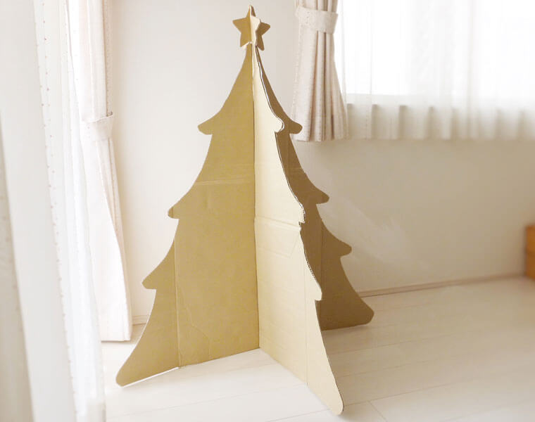 大きな松ぼっくりのツリー自由が丘の内科 漢方内科 東京都目黒区 曽野医院