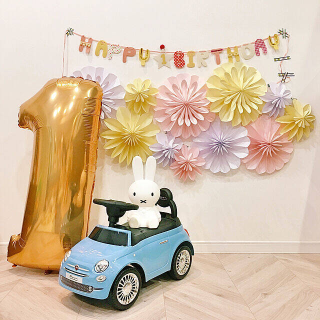 誕生日飾り付け100均セリアのアイテムも活用 おしゃれなくすみカラーのバルーンとペーパーフラワーで中学生娘のお祝いをしましたUCHIの平屋