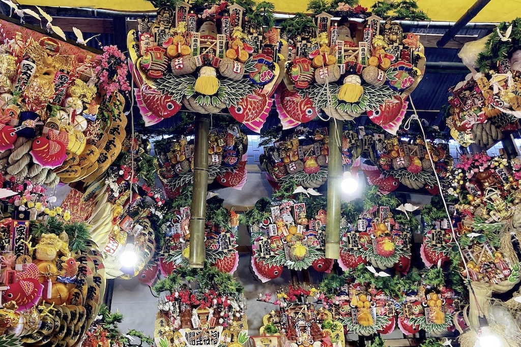 tower 熊手＆福笹ホルダー タワー 縁起熊手 縁起飾り 収納 立て スタンド 壁掛け 縁起物 七夕 笹 破魔矢 5292 5293 タワーシリーズ山崎実業 yamazaki 神棚 : 雑貨ショップドットコム - 通販 - Yahoo!ショッピング