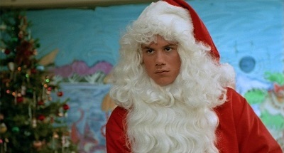 タバコの煙モホークとクレイジーサンタクロース。危険な白髪の老人サンタ。異常な悪いサンタの会社で新年とクリスマス。写真素材2215983381Shutterstock