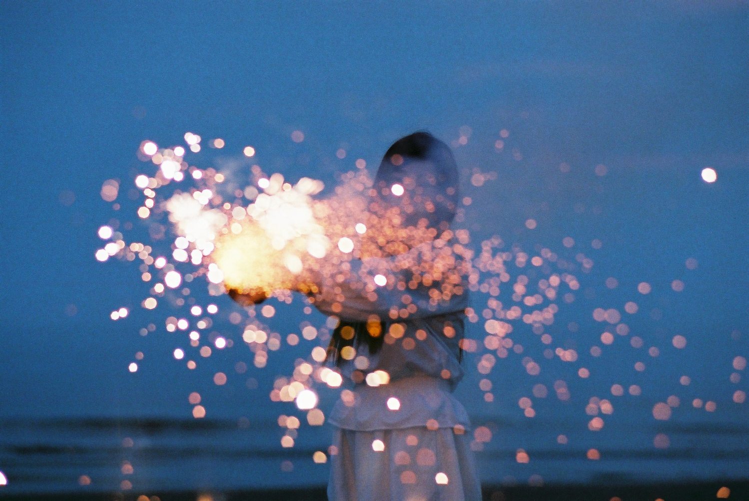 7 件の「描きたい」や「背景 イラスト」のアイデアを見つけましょうお祭り イラスト、夏 風景、夏イラスト など