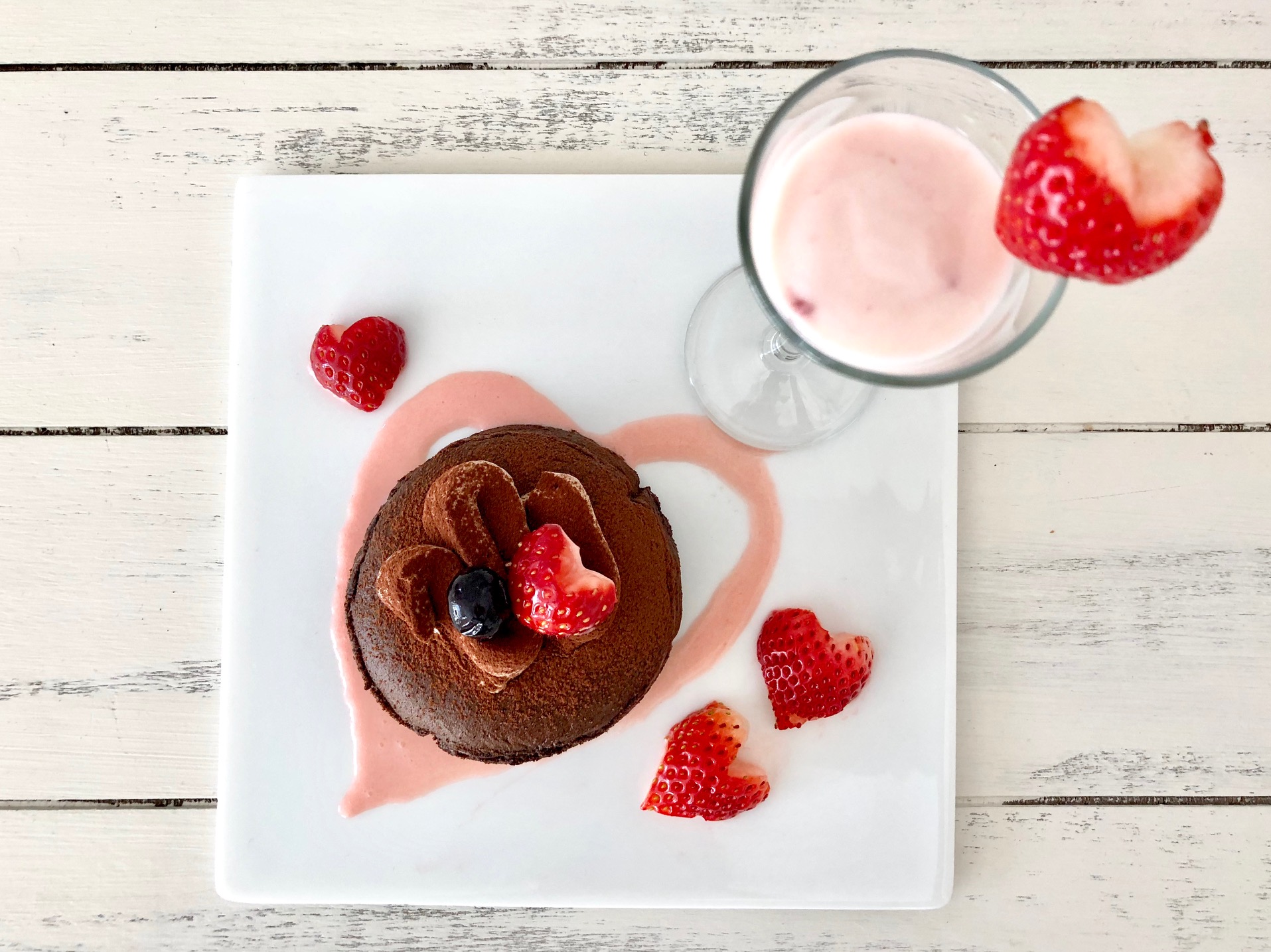 バレンタイン用のチョコプレート ケーキ・デコレーションケーキなど ケーキ飾りにおすすめ ハート型のプレートがかわいい