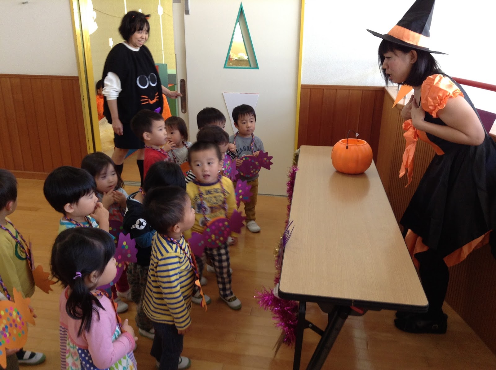 青ABC組 ３〜５歳児 ハロウィン仮装行列🎃👻社会福祉法人 和光会 幼保連携型認定こども園 和光 子育て支援センター和光