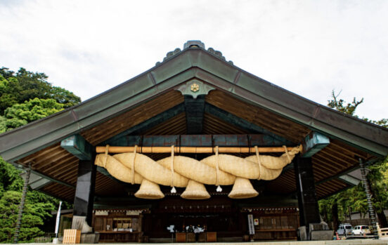 日本最大級の大しめ縄、出雲大社の神楽殿 かぐらでん写真の写真素材117009965- PIXTA