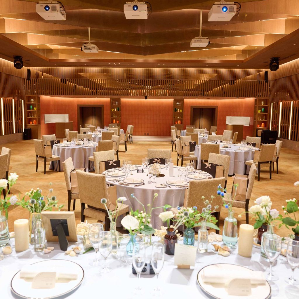 スタイリッシュな結婚式のアイデア特集！ウェディングドレスや装飾、関東・関西のおすすめ会場をご紹介トキハナmagazine