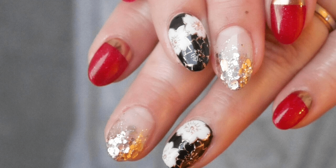 2025年秋トレンド ななめフレンチ お正月のネイルデザイン集人気順ホットペッパービューティ