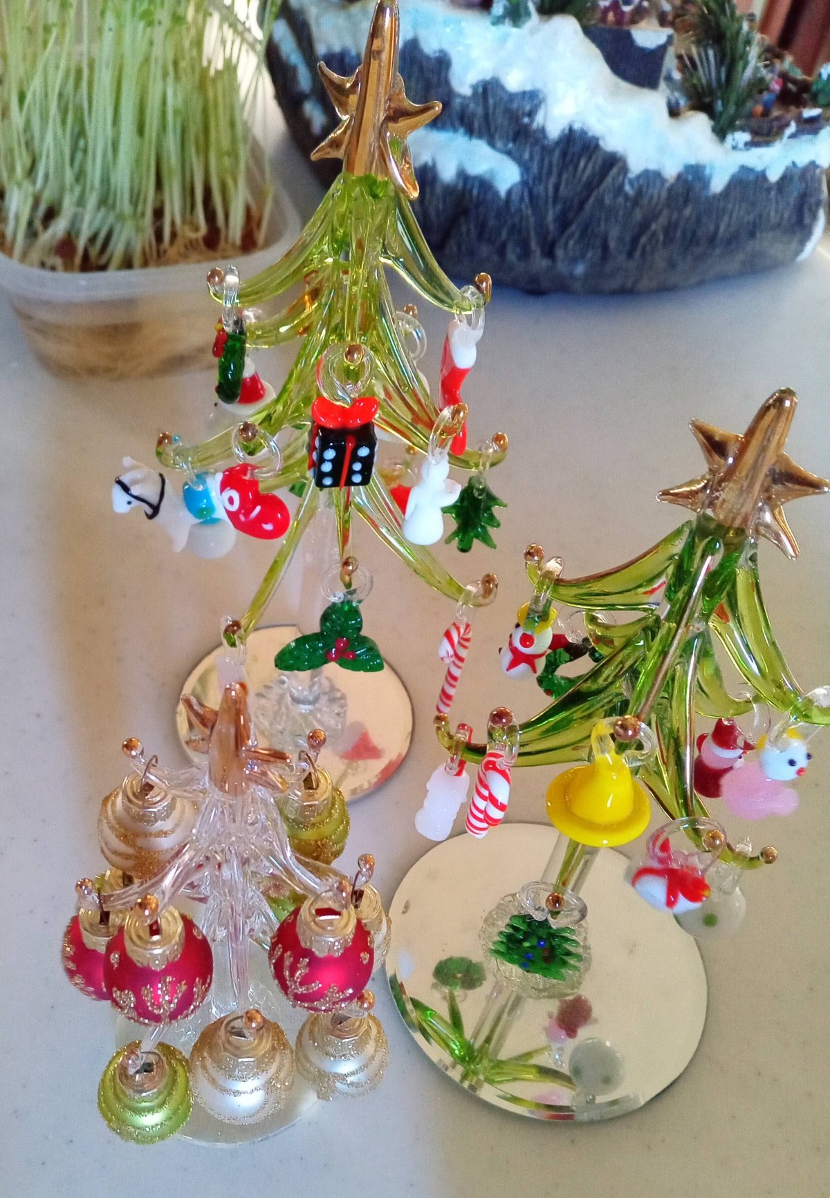 とんぼ玉体験：クリスマスツリーのガラス細工ととんぼ玉作り」の申込受付を開始しました豊田市民芸館