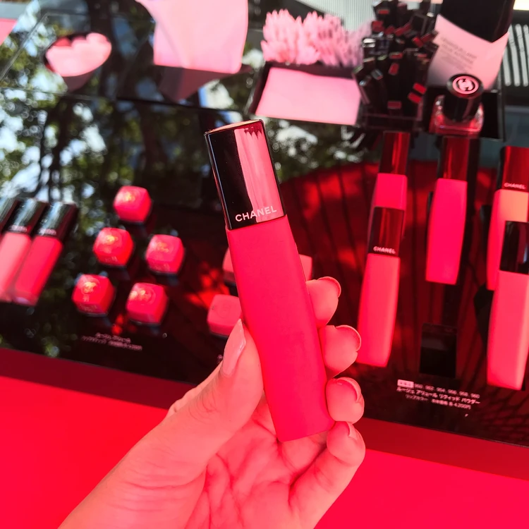 夏祭りにぴったり！赤メイクで華やかに魅せるコツとおすすめアイテム