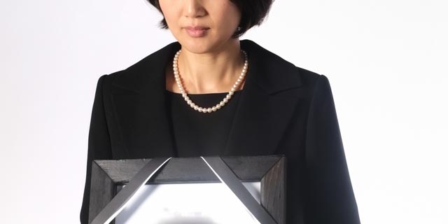 仏式の法要の種類と日取りと招待客を決めるには香典返し専門店 お返しナビ