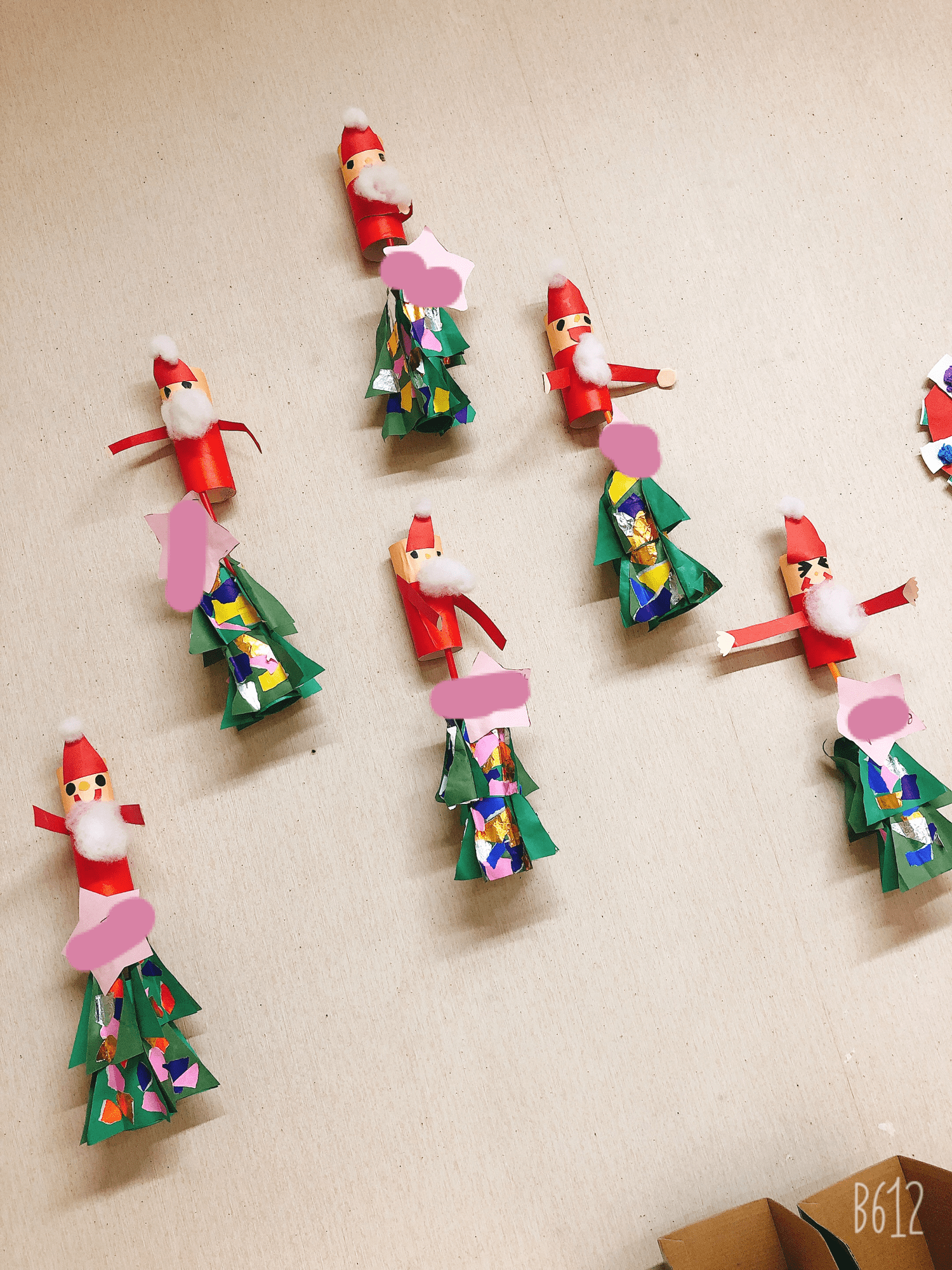 クリスマスリース くすの木保育園年長組- 絵画造形総合グループえむスタジオ