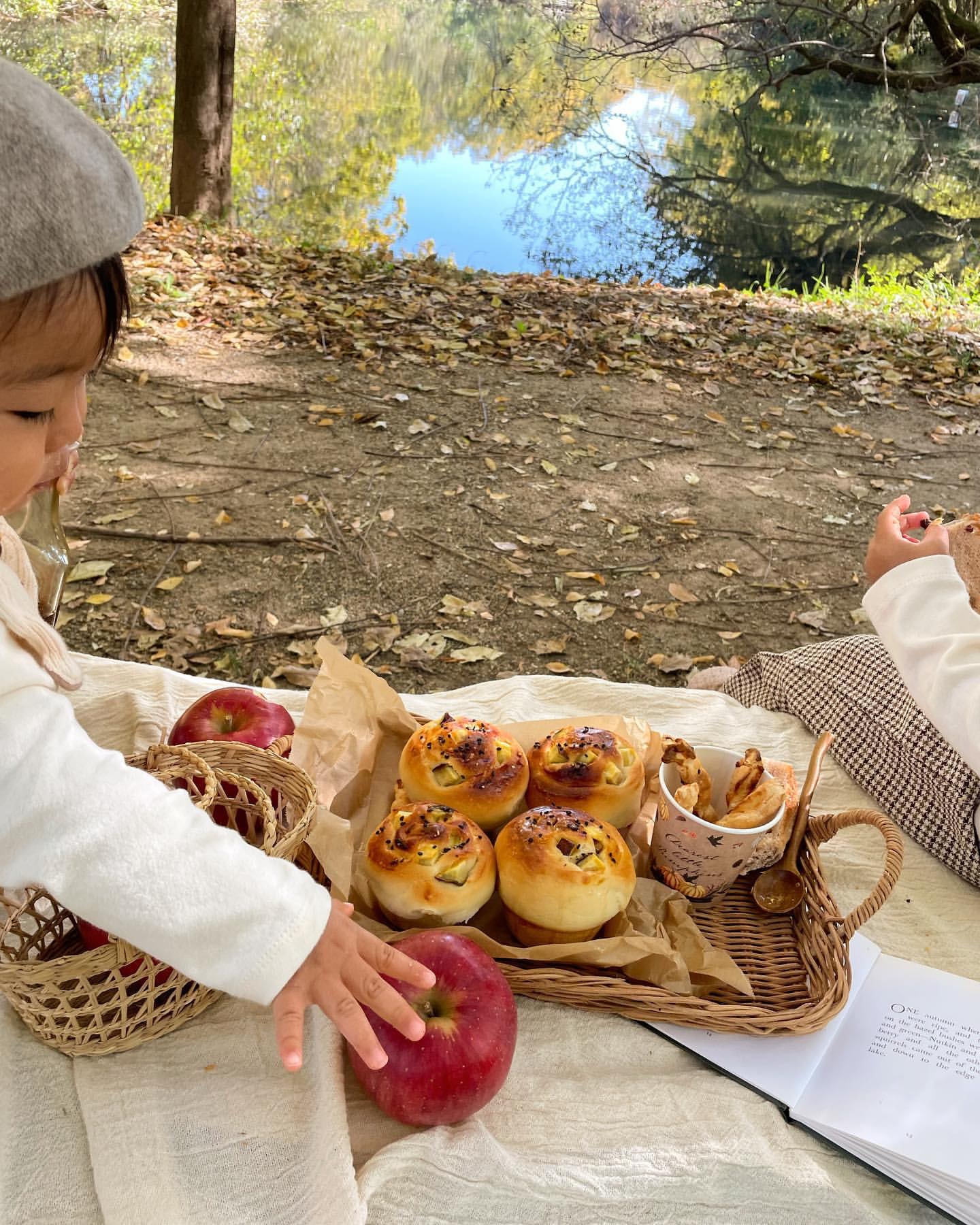 秋のおしゃれピクニック完全ガイドおすすめスポット・コーデ・持ち物2025 年のリアルなLemon8ユーザー体験