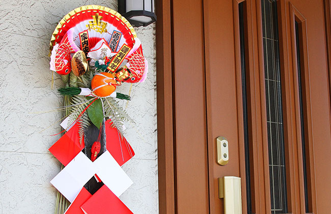 しめ飾り 中 伊勢型正月飾り - 神棚・神具の専門店 神棚の里 公式