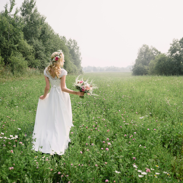 結婚式のエンディングビデオ スライドショー お手紙ビデオDVD Ver.1ハッピースタジオ・映像制作 ビデオ撮影 動画編集 DVD作成ジャケット レーベルデザイン