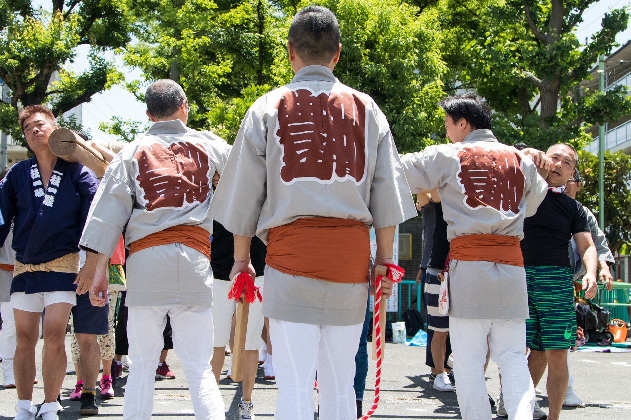 令和7年度白石神社例大祭神輿渡御✨ 途中、どしゃ降りにあいましたが、無事に還御することが出来ました。年番をご奉仕いただきました第5祭典区 北郷、川北方面 を はじめ、ご尽力いただきました多くの皆さまに厚く御礼申し上げます🙇久しぶりに長距離を歩いた宮司の足