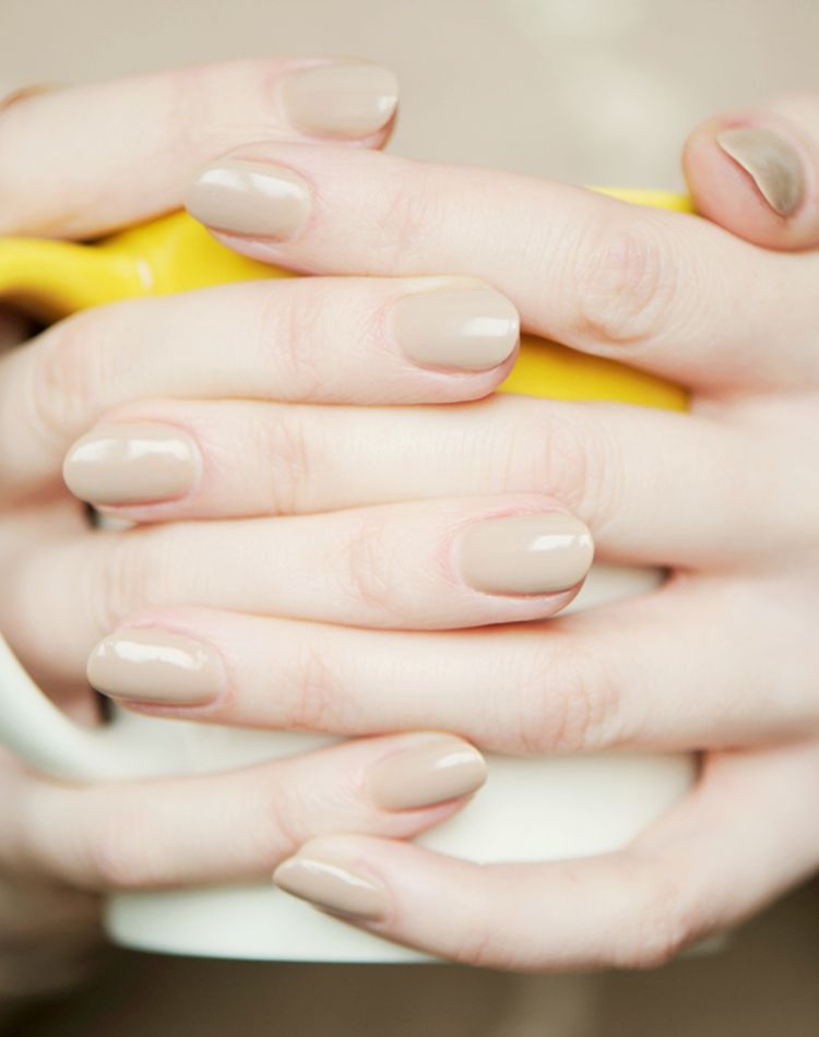 法事用 でなくても人気です！シアー系ベージュのワンカラーネイル成増3分のネイル・フェイシャルサロンCenbless センブレス