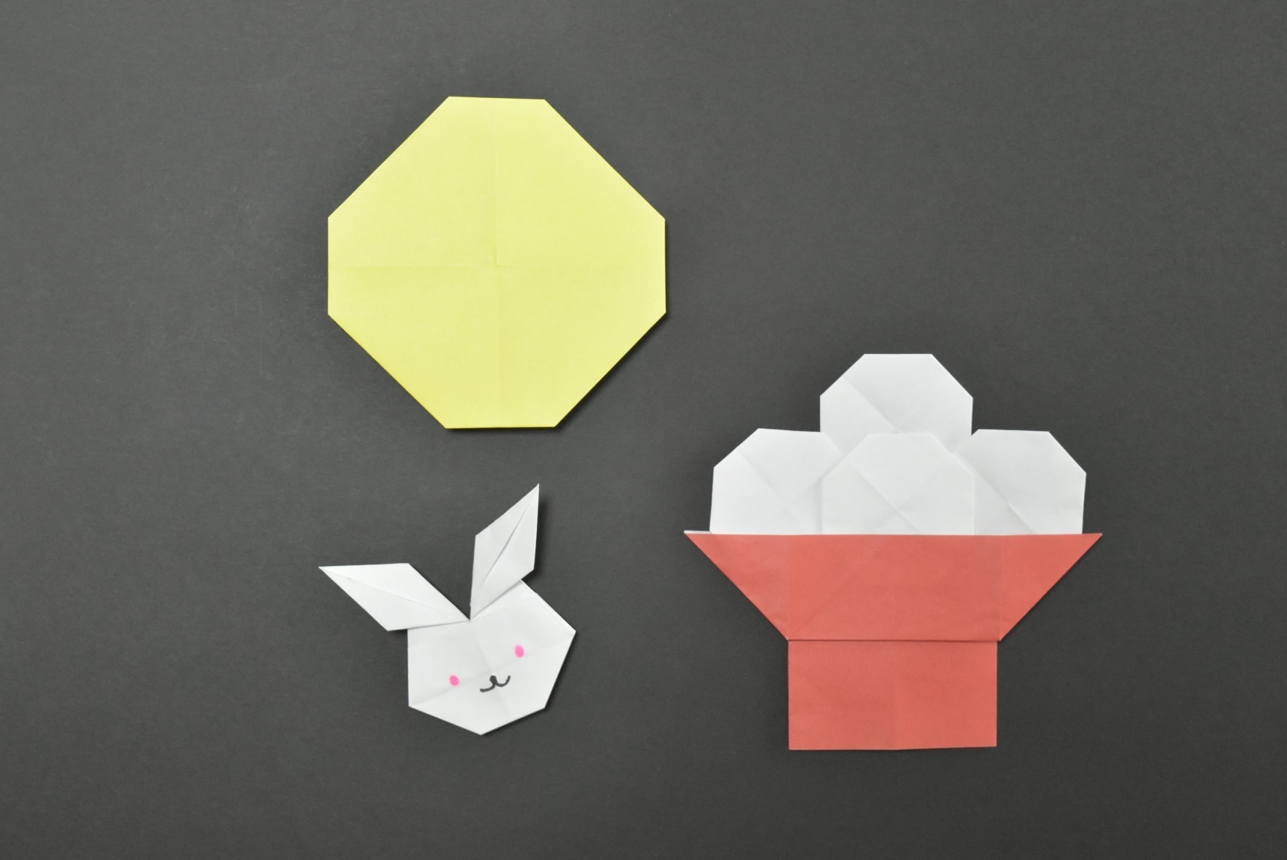 お月見団子の台の折り紙☆三宝 三方 の折り方作り方は子供でも簡単!│子供と楽しむ折り紙・工作