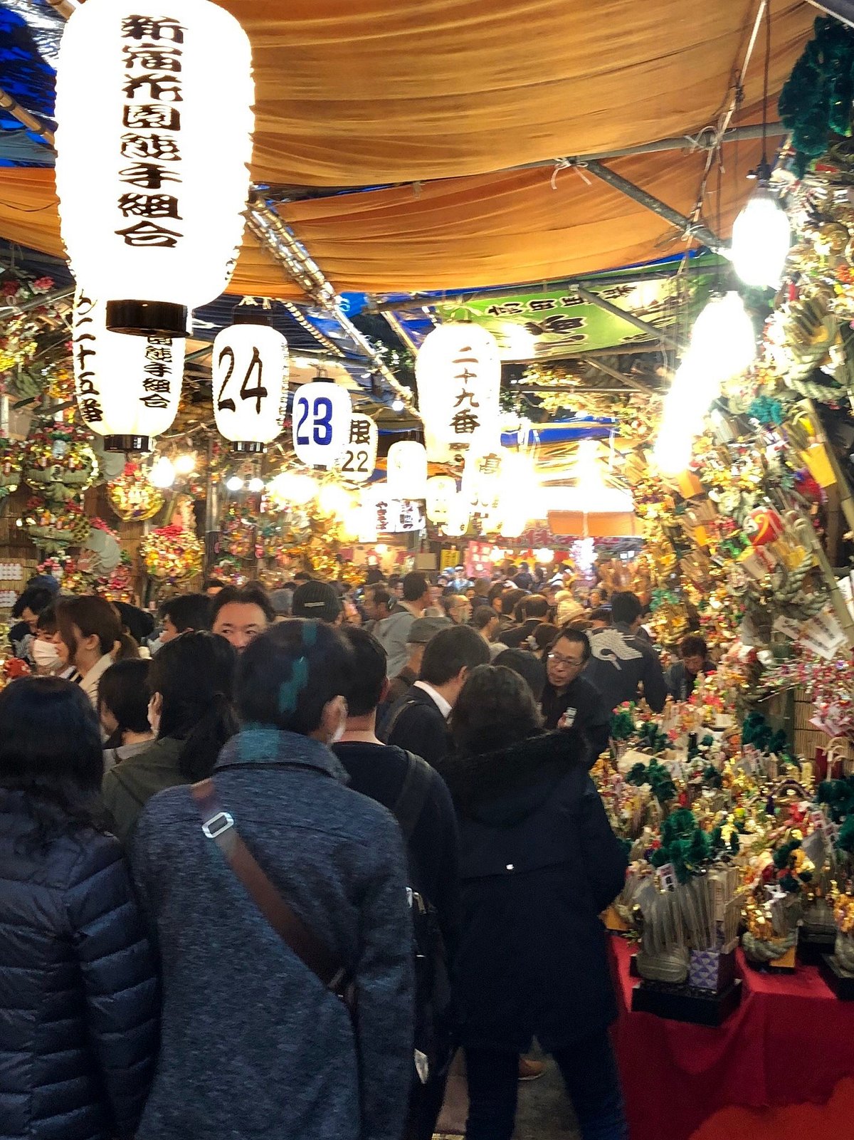 現地レポ 花園神社2024年の「酉の市」情報 新宿 日程、時間、限定御朱印情報開運戦隊ゴシュインジャ