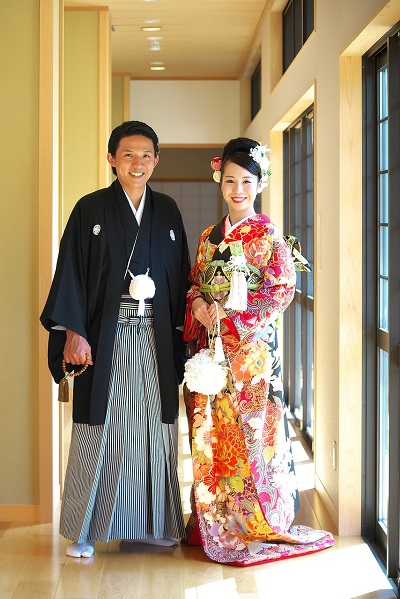 和婚の花嫁 お引きずり！褄取り！おからげ！筥迫は続くよどこまでも